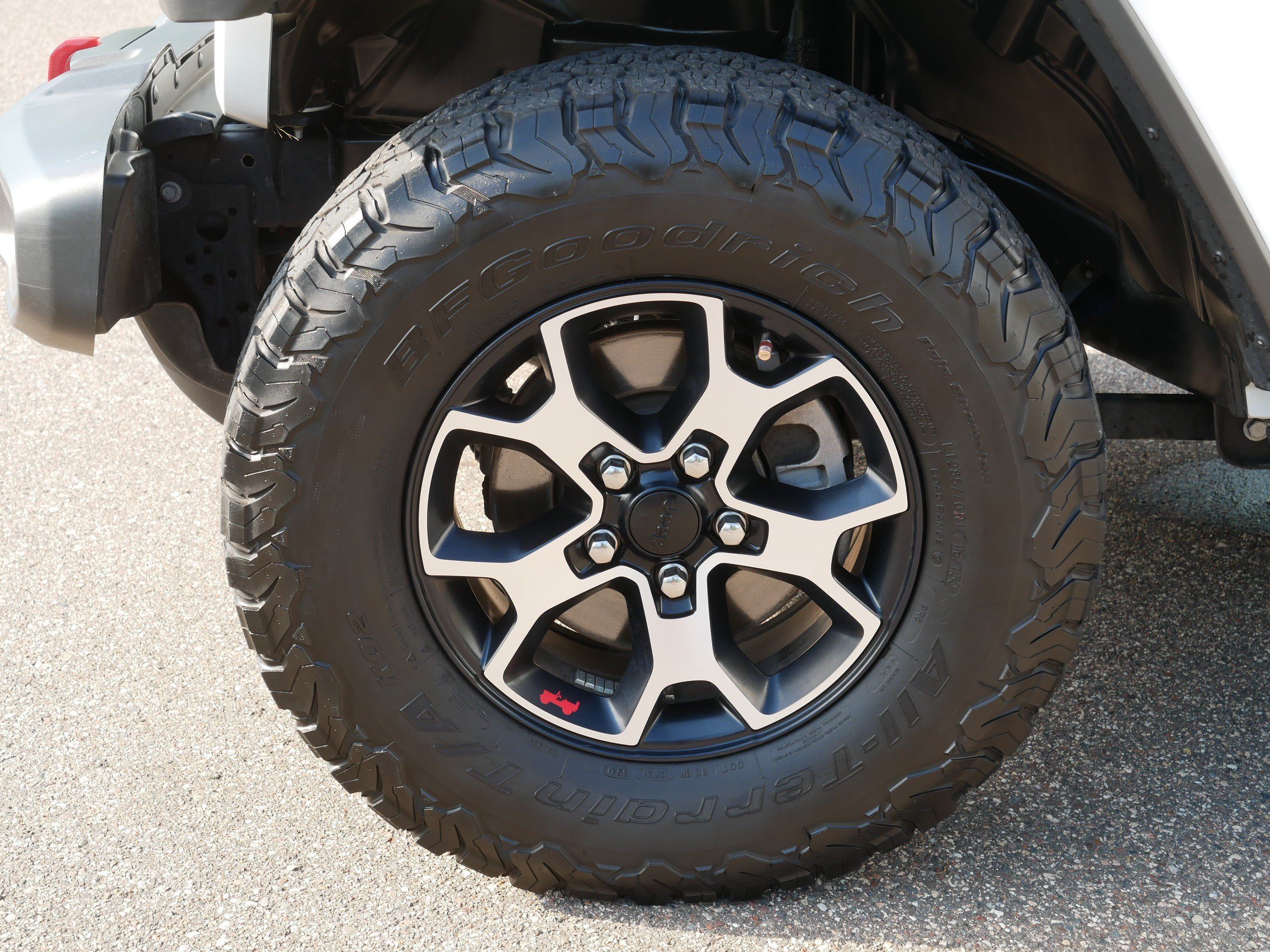 Used 2021 Jeep Wrangler Unlimited Rubicon AWD/4WD image 15