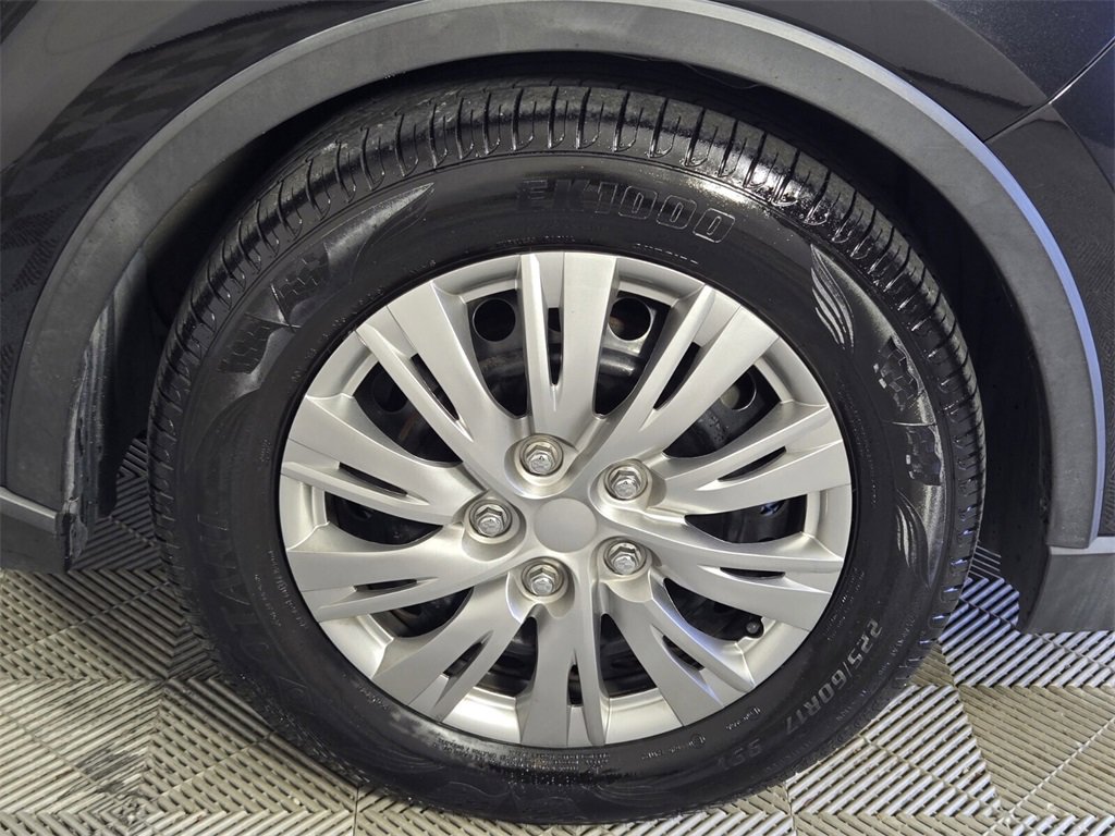 Used 2019 Toyota C-HR LE image 15