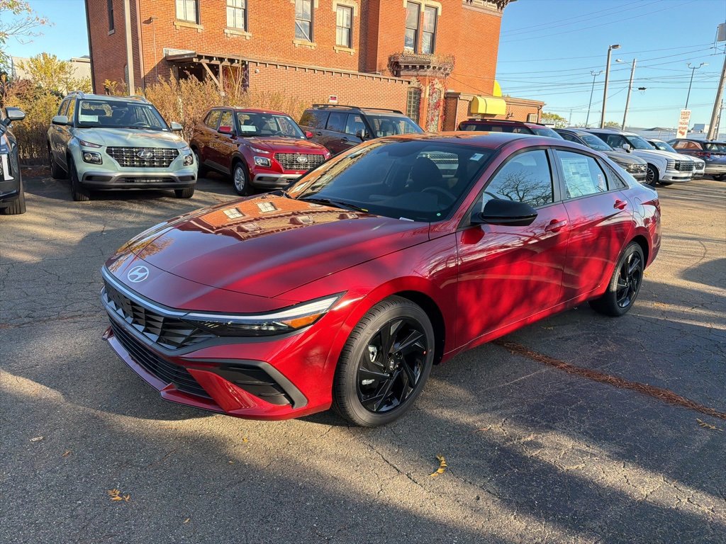 New 2026 Hyundai Elantra Sport image 3