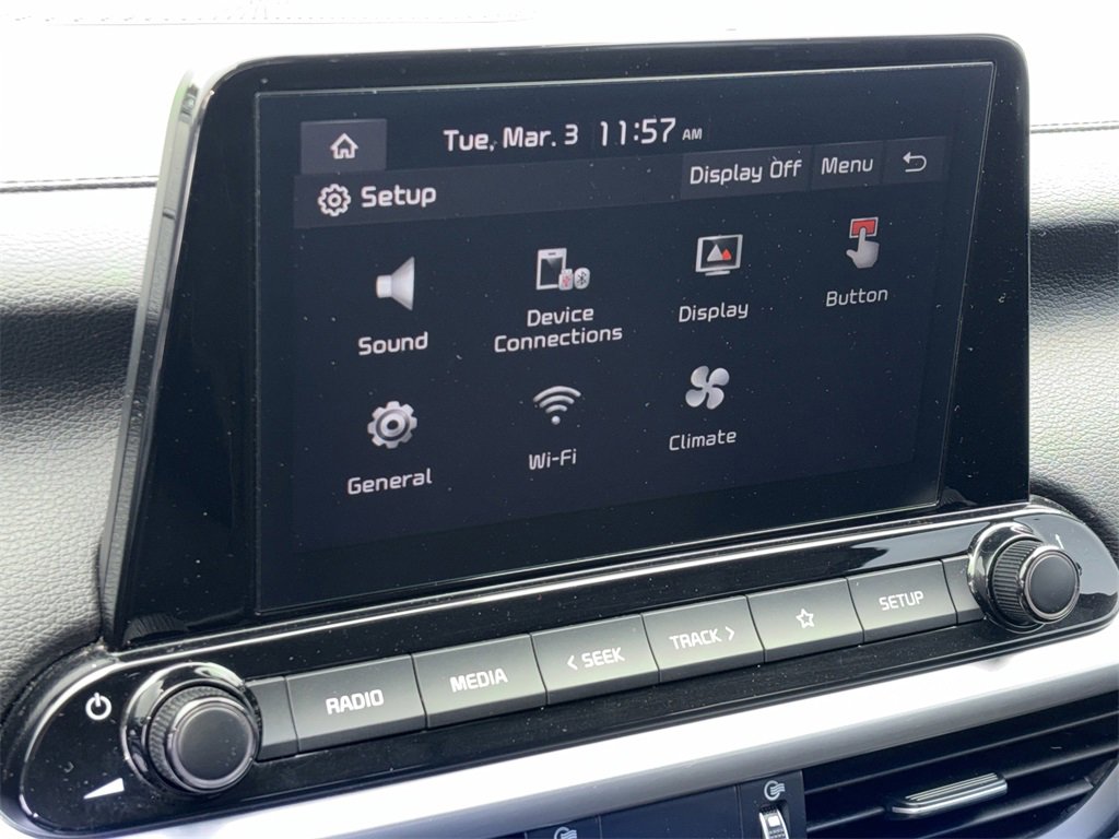 Used 2023 Kia Forte LXS w/ LXS Technology Package image 4