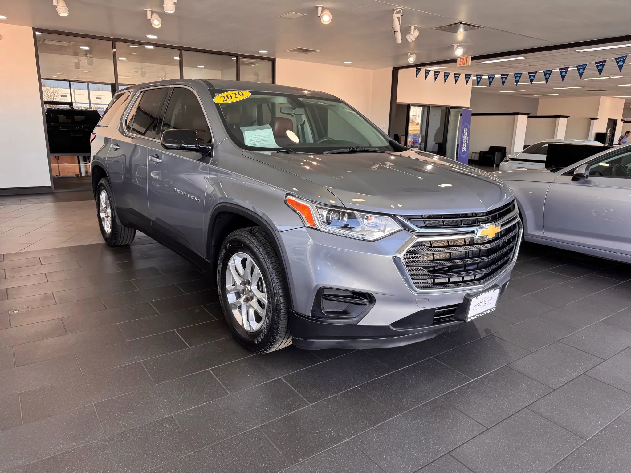 Used 2020 Chevrolet Traverse LS image 7