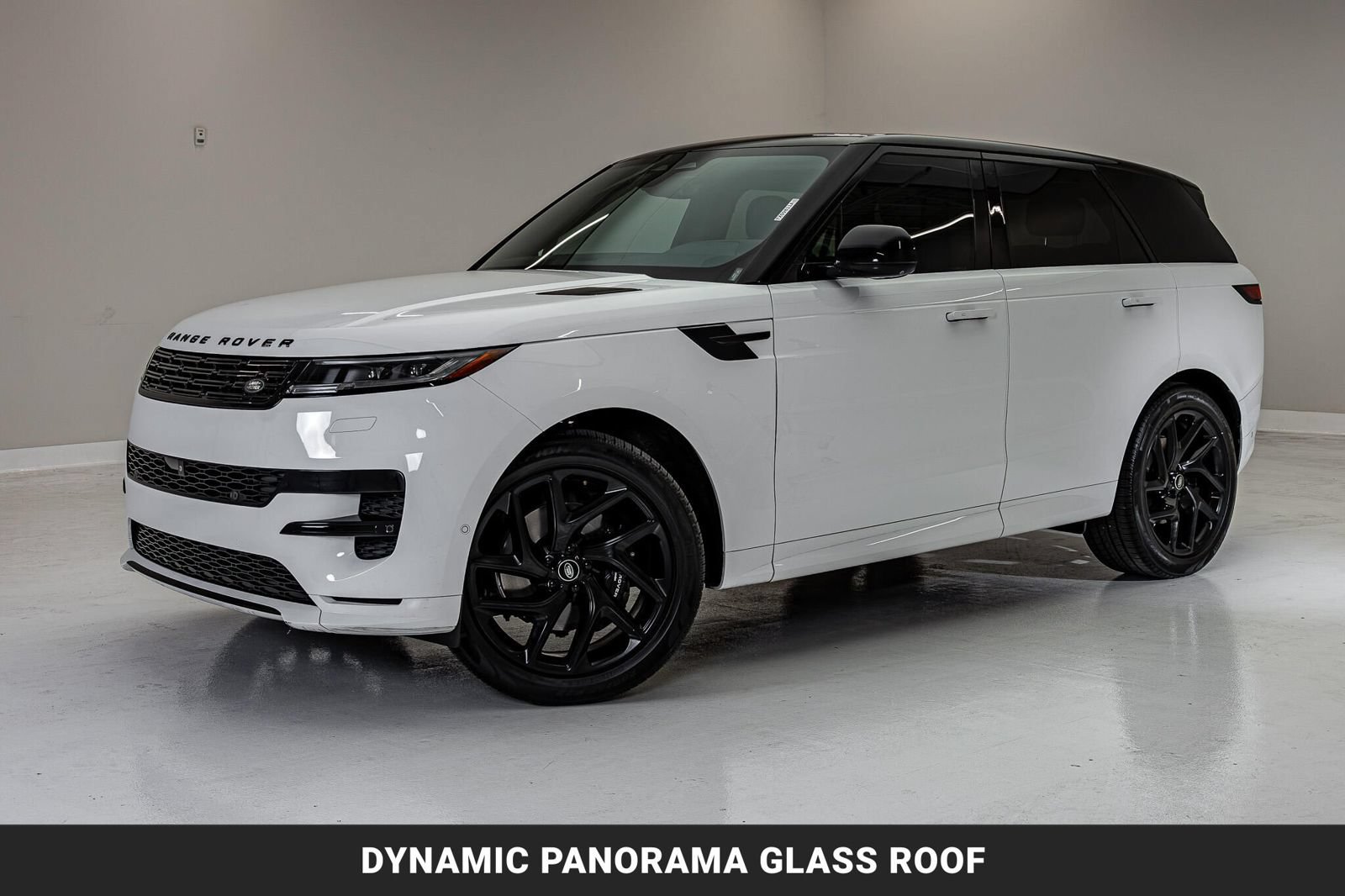 Used 2023 Land Rover Range Rover Sport SE Dynamic AWD/4WD image 4