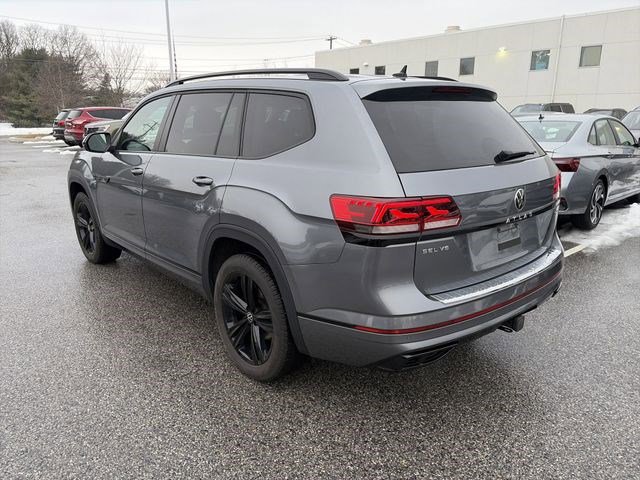 Used 2023 Volkswagen Atlas SEL R-Line image 6