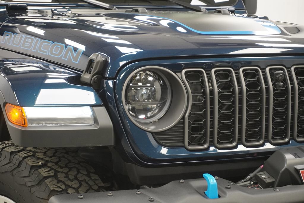 Used 2025 Jeep Wrangler Unlimited Rubicon 4xe AWD/4WD image 6