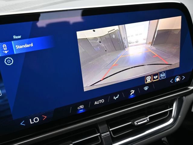 New 2026 Chevrolet Equinox EV LT w/ Midnight Package image 30