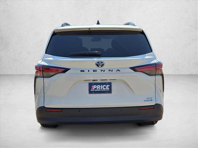Used 2021 Toyota Sienna XLE FWD image 7