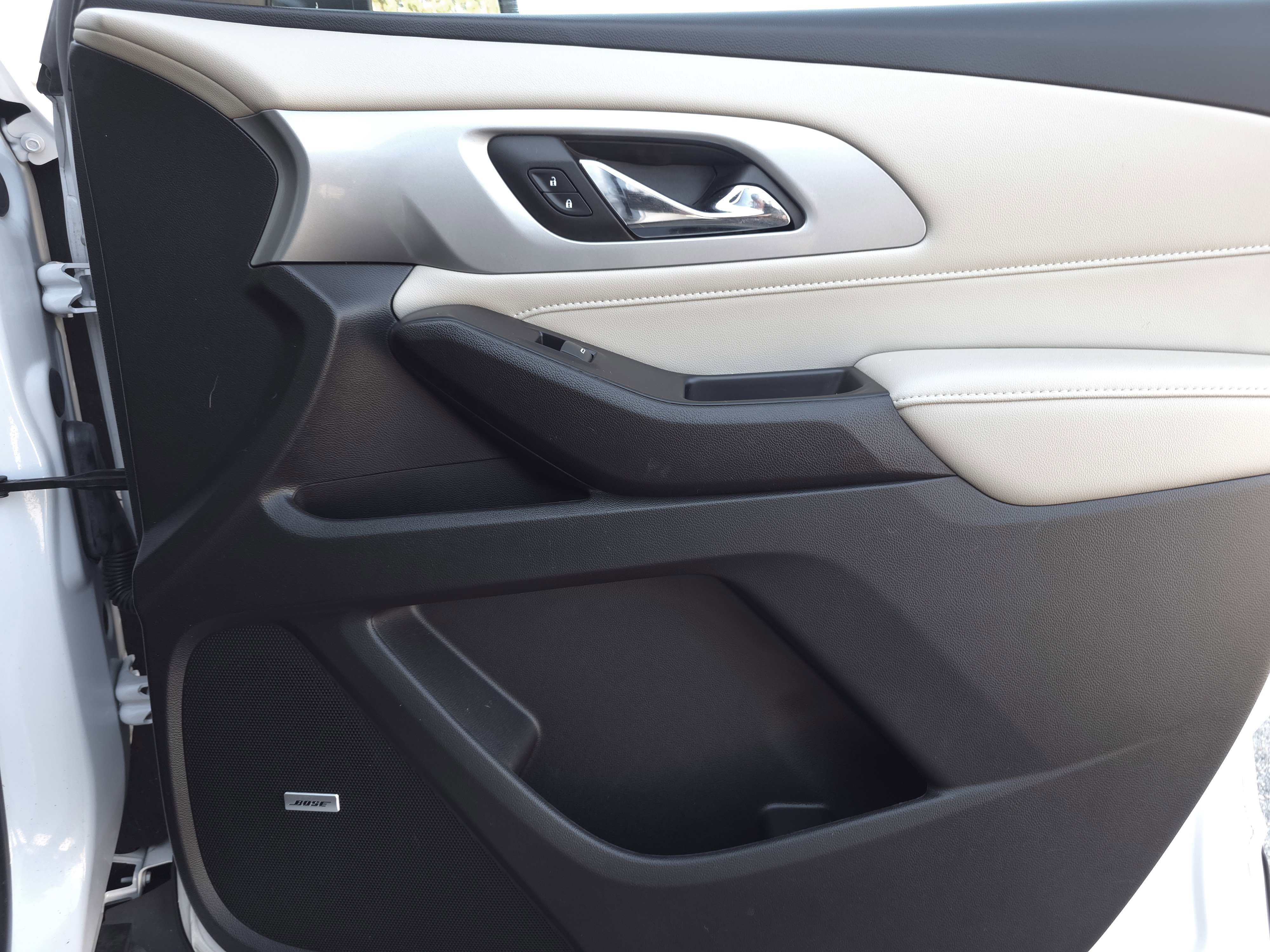 Used 2023 Chevrolet Traverse LT w/ LT Premium Package image 45