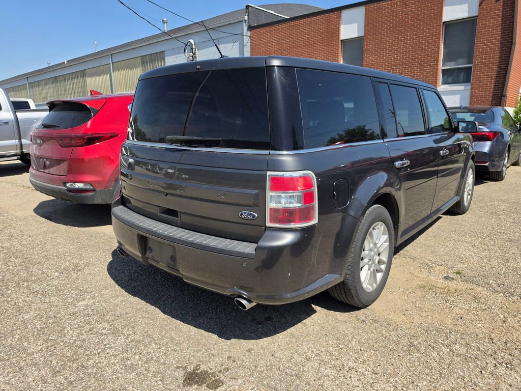 Used 2018 Ford Flex SEL w/ Equipment Group 202A FWD image 2