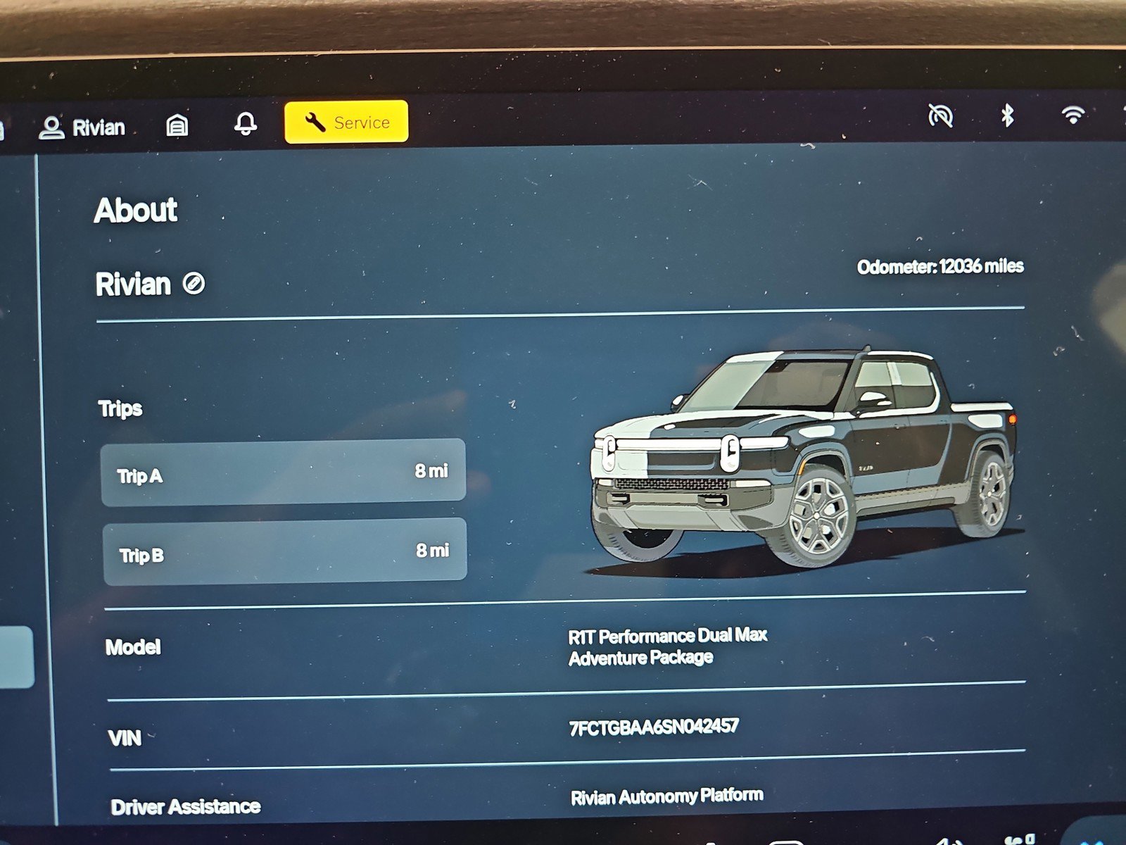 Used 2025 Rivian R1T Adventure image 27