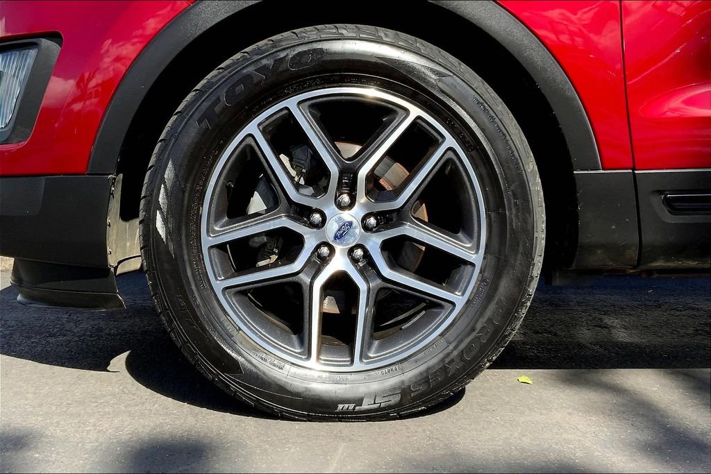 Used 2016 Ford Explorer Sport w/ Equipment Group 401A image 10