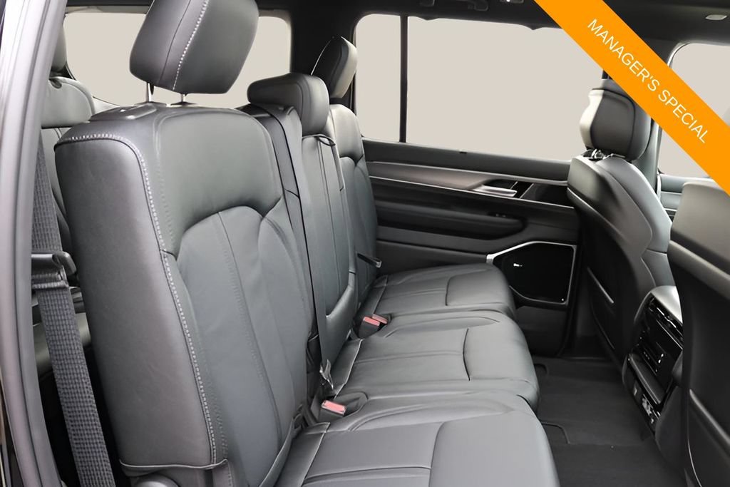 New 2026 Jeep Grand Wagoneer Limited AWD/4WD image 21
