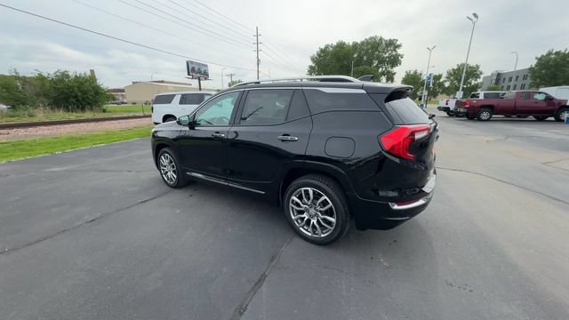 Used 2022 GMC Terrain Denali w/ LPO, Floor Liner Package AWD/4WD image 6