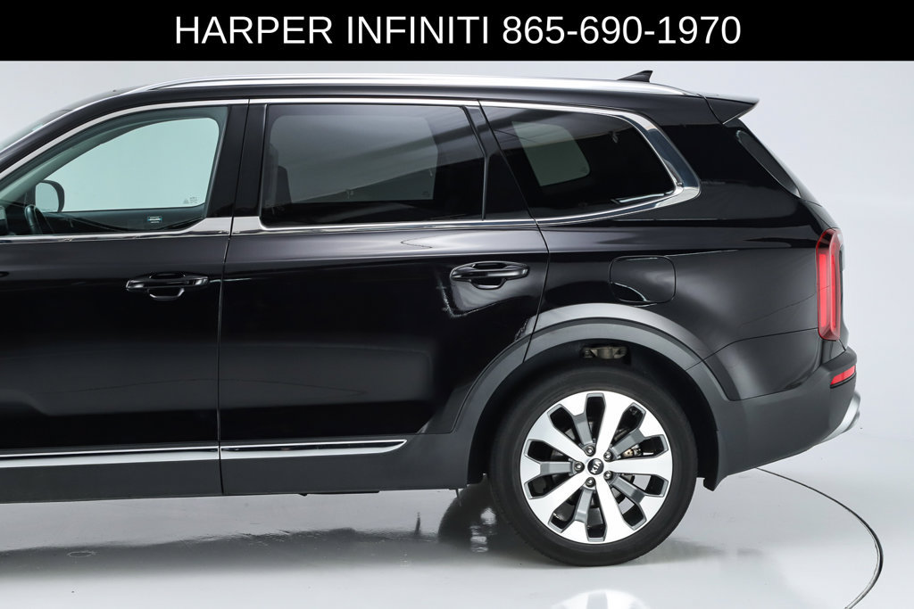 Used 2021 Kia Telluride EX w/ EX Premium Package FWD image 4