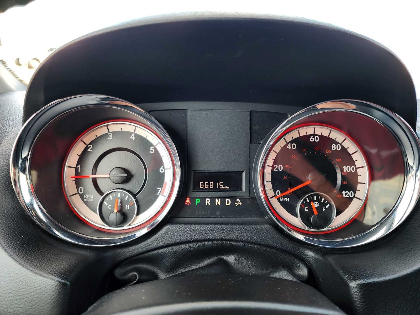 Used 2020 Dodge Grand Caravan SXT FWD image 20