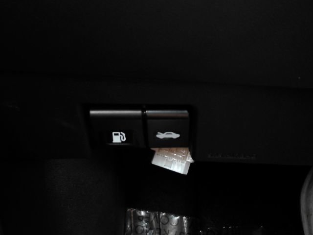 Used 2024 Nissan Versa SR w/ Trunk Package FWD image 35