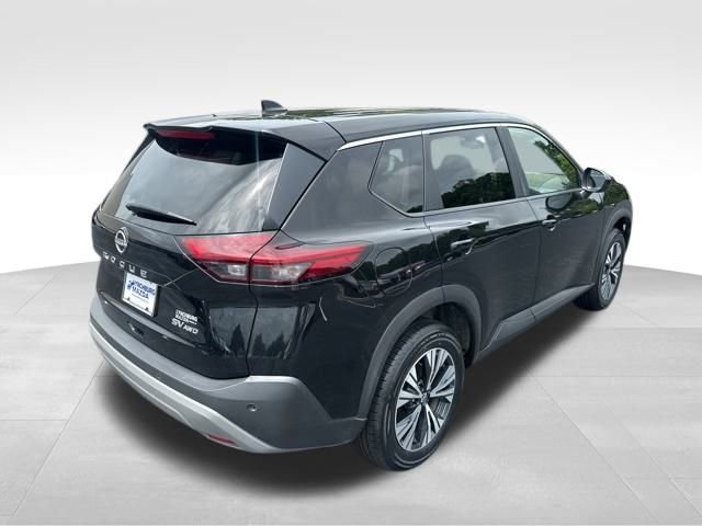 Used 2023 Nissan Rogue SV image 5