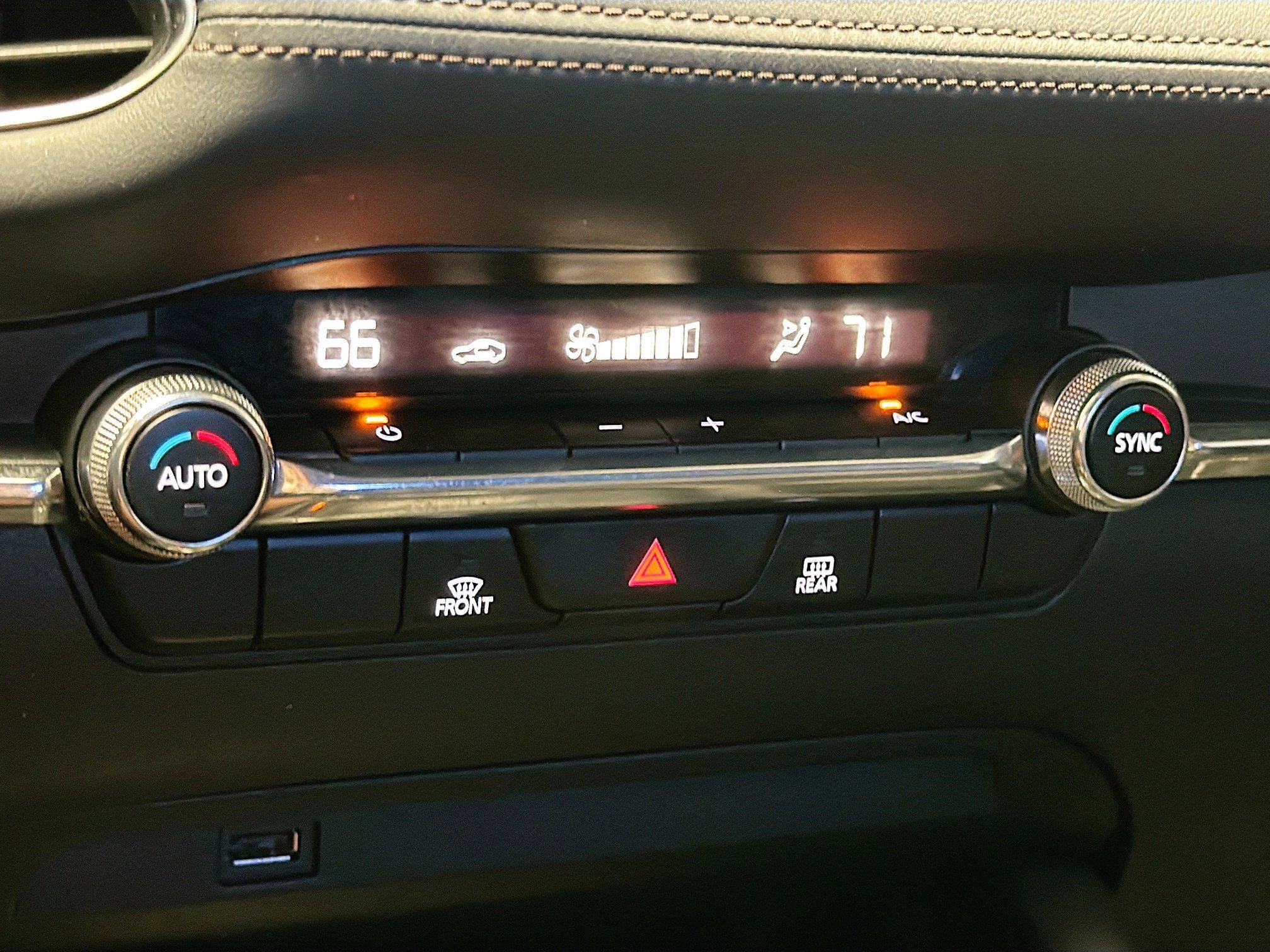 Used 2019 MAZDA MAZDA3 Sedan image 10