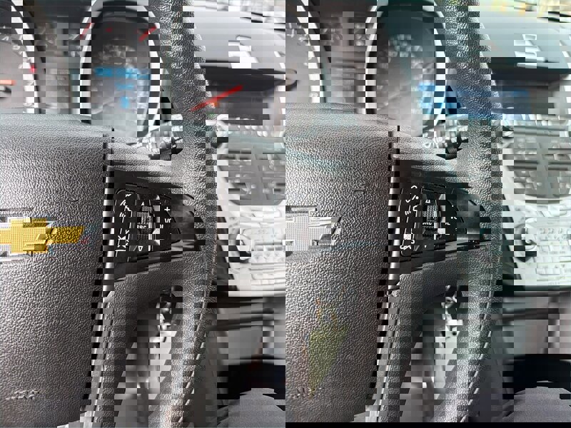 Used 2015 Chevrolet Equinox LS image 23