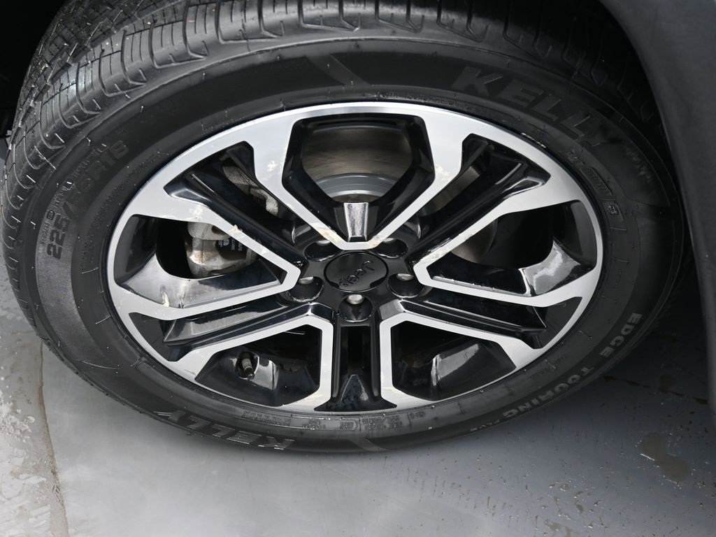 Used 2022 Jeep Compass Limited image 18