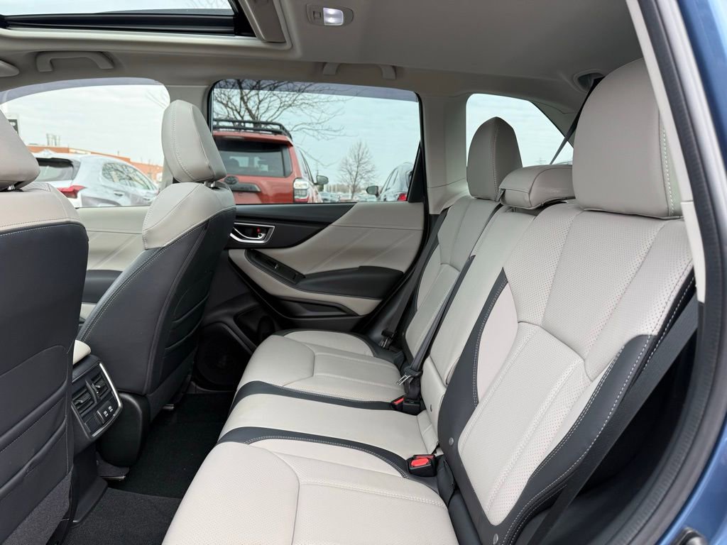 Used 2023 Subaru Forester Limited image 15