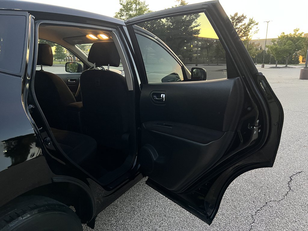 Used 2013 Nissan Rogue S w/ Special Edition Pkg AWD/4WD image 12