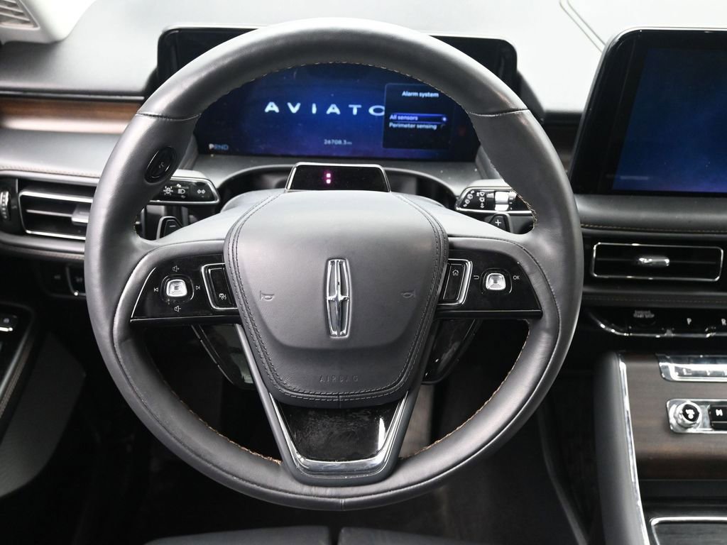 Used 2025 Lincoln Aviator Reserve w/ Equipment Group 201A image 23