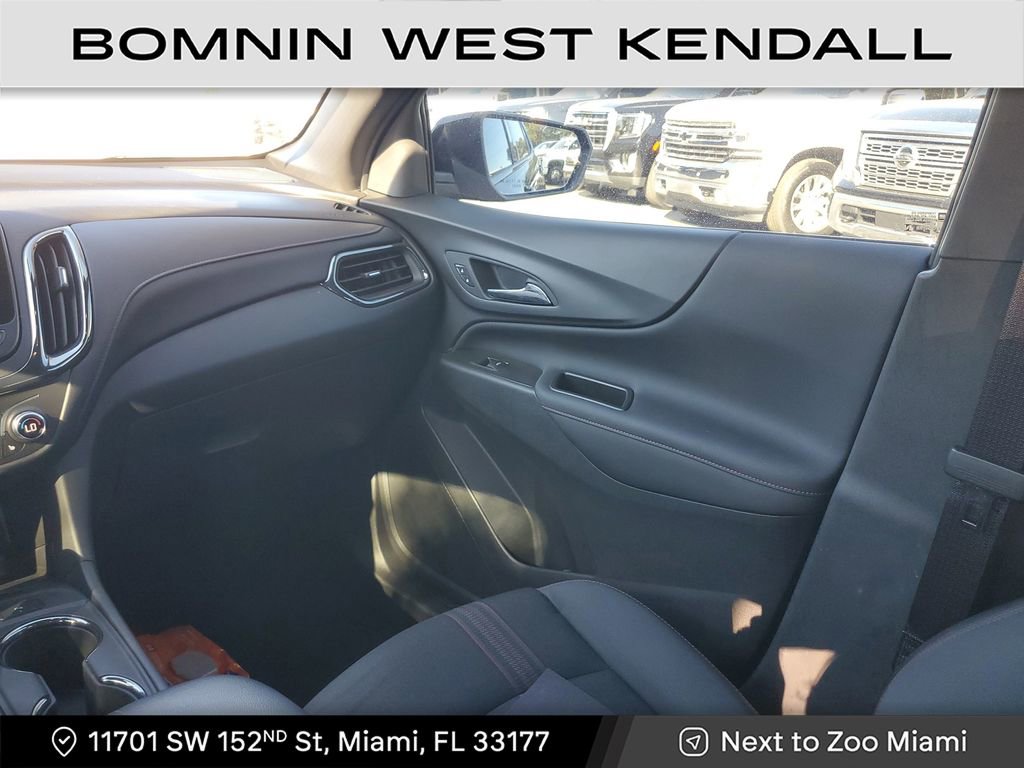 Used 2023 Chevrolet Equinox RS image 17