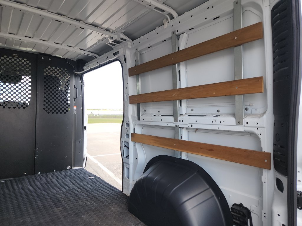 Used 2025 RAM ProMaster 2500 w/ U-Haul Equipment Group FWD image 16