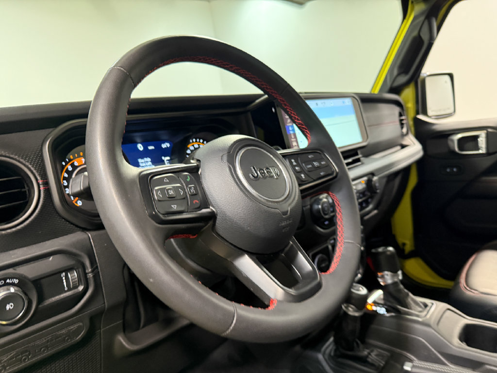 Used 2024 Jeep Wrangler Unlimited Rubicon AWD/4WD image 75