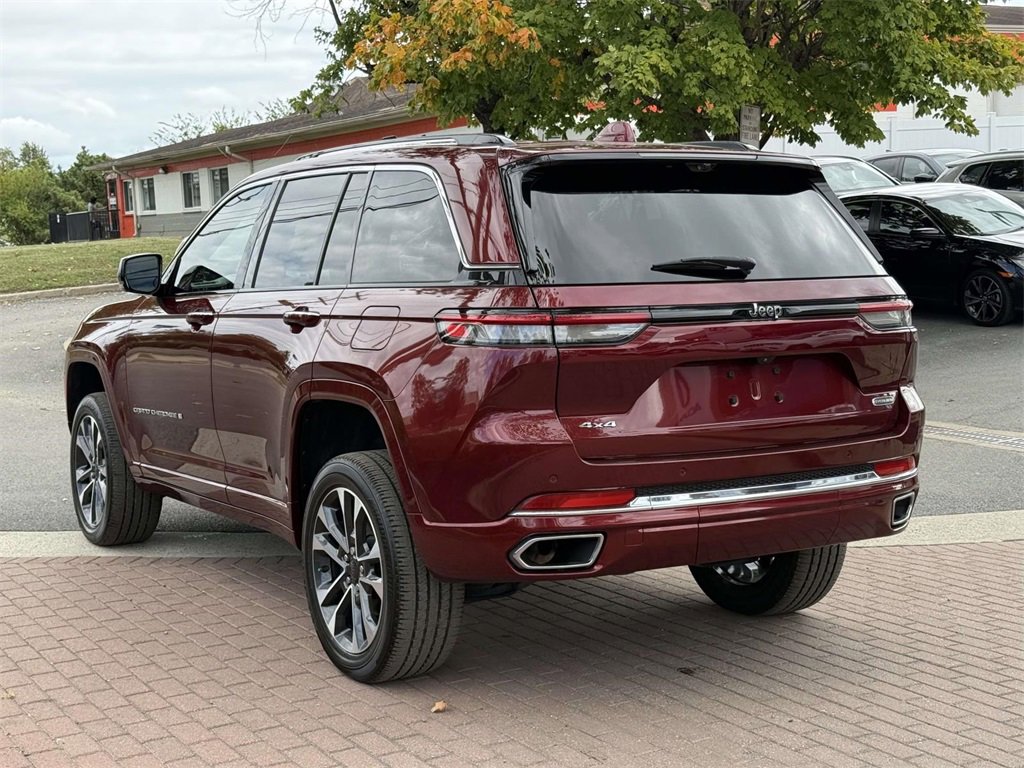 Used 2022 Jeep Grand Cherokee Overland w/ Luxury Tech Group IV image 24