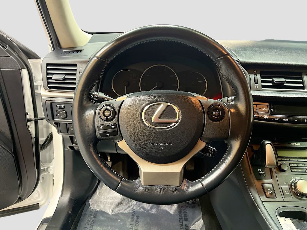 Used 2015 Lexus CT 200h image 11