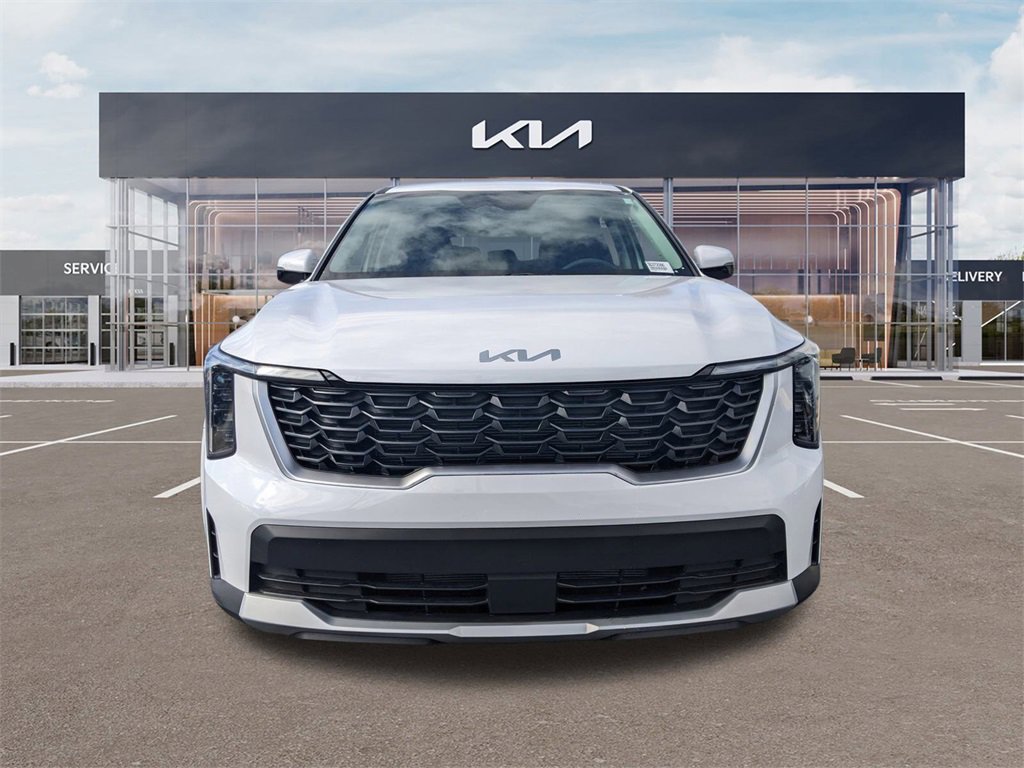Certified 2025 Kia Sorento LX image 7