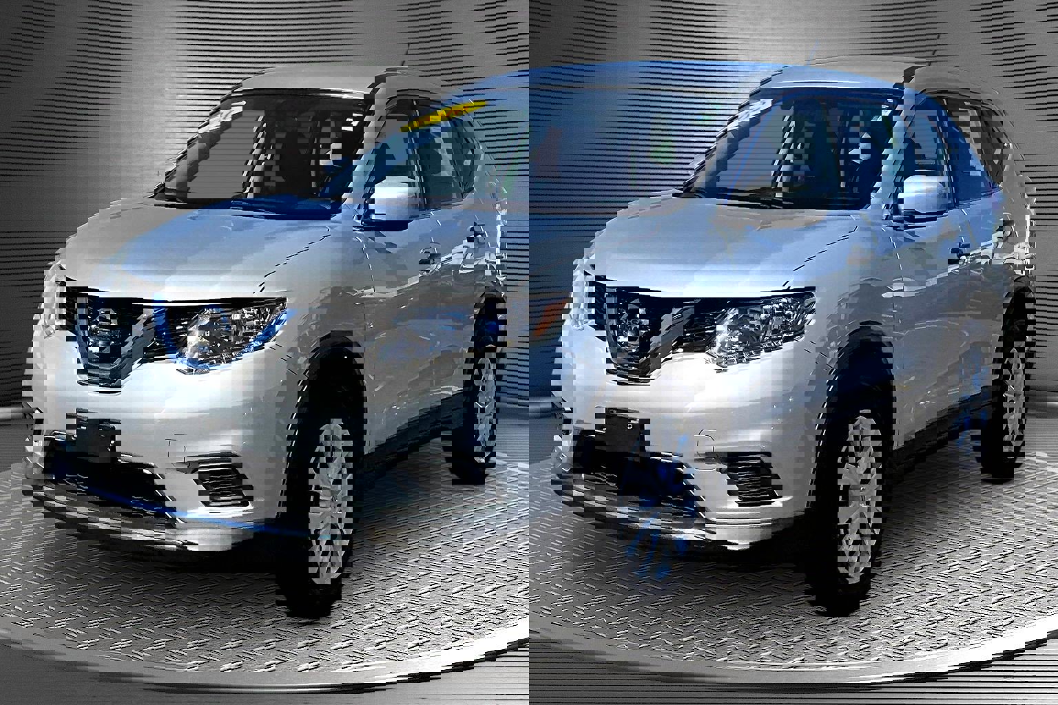 Used 2016 Nissan Rogue S image 3