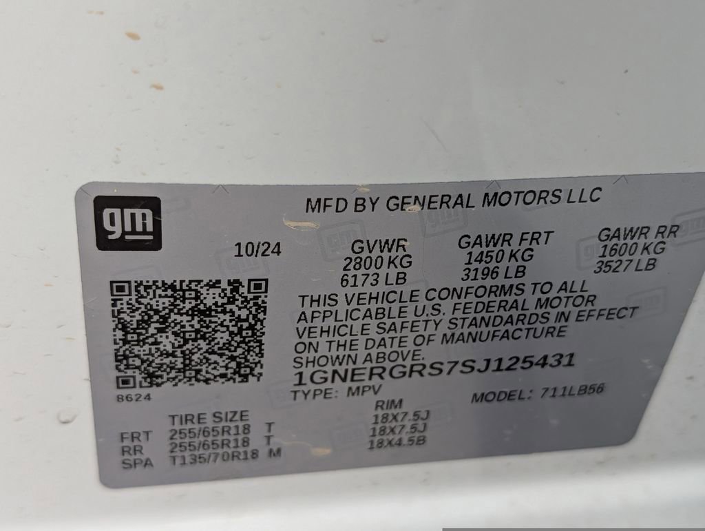 Used 2025 Chevrolet Traverse LT image 37