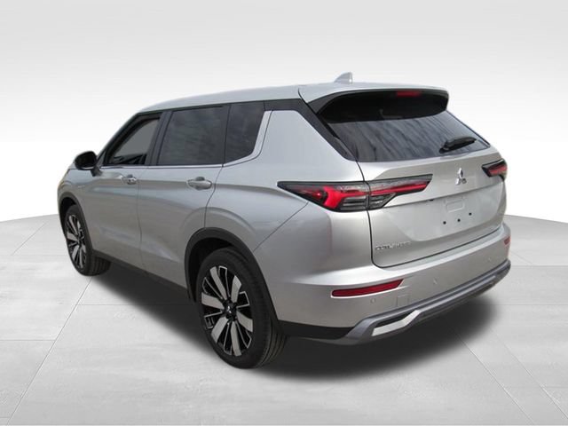 New 2026 Mitsubishi Outlander SE FWD image 5