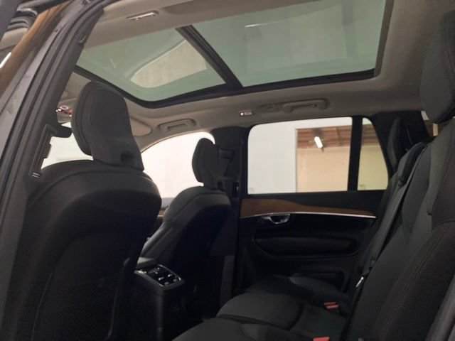 Used 2024 Volvo XC90 T8 Plus w/ Protection Package Premier AWD/4WD image 32