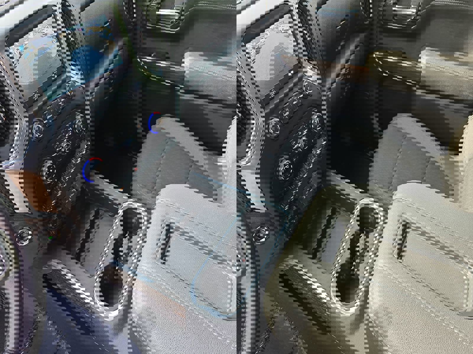 Used 2021 Chevrolet Silverado 1500 RST w/ Z71 Off-Road Package image 27