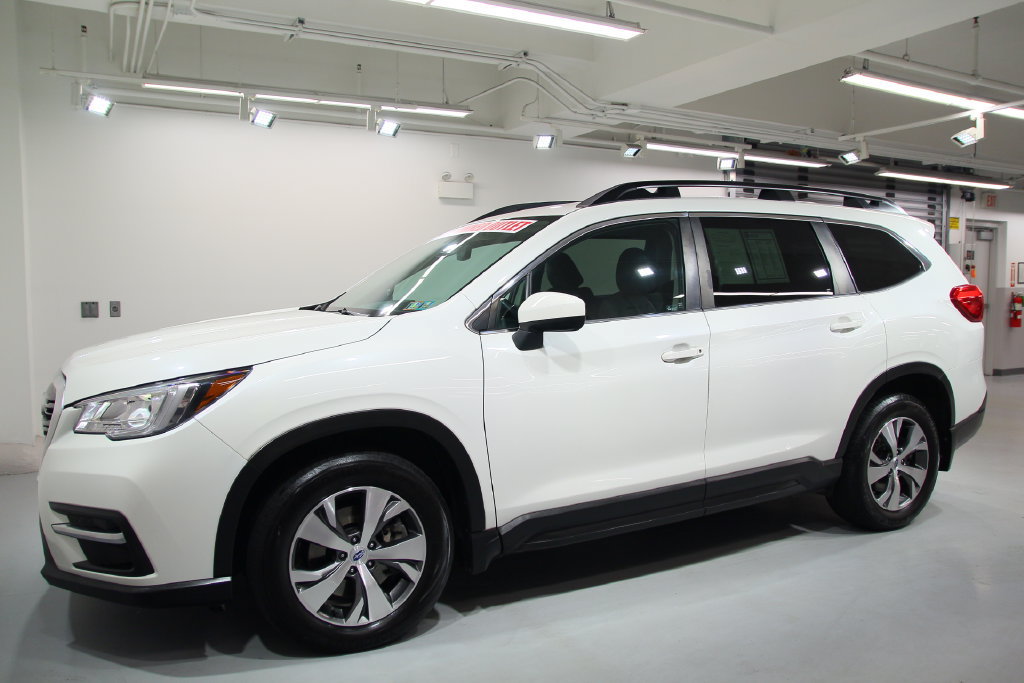 Used 2020 Subaru Ascent Premium w/ Convenience Package AWD/4WD image 3