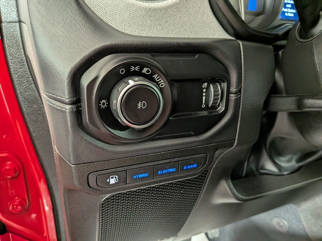 Certified 2025 Jeep Wrangler Unlimited Sahara image 20