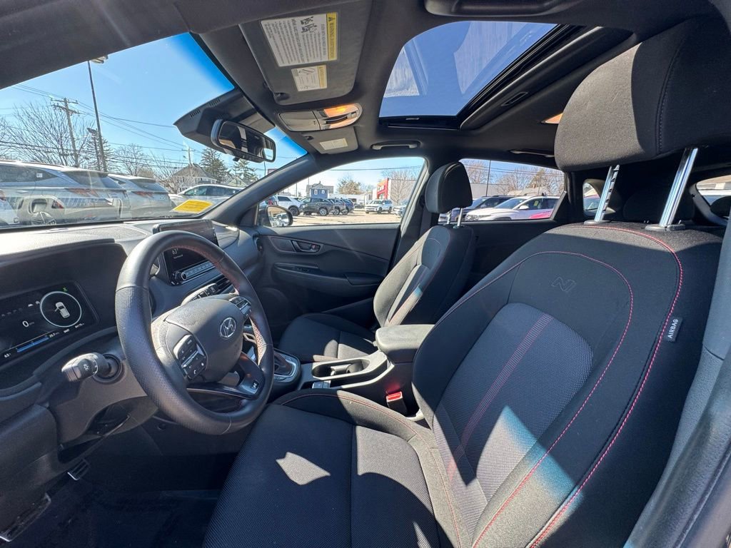 Used 2022 Hyundai Kona N Line w/ Tech Package image 21
