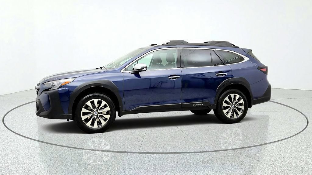 Used 2025 Subaru Outback Touring AWD/4WD image 8