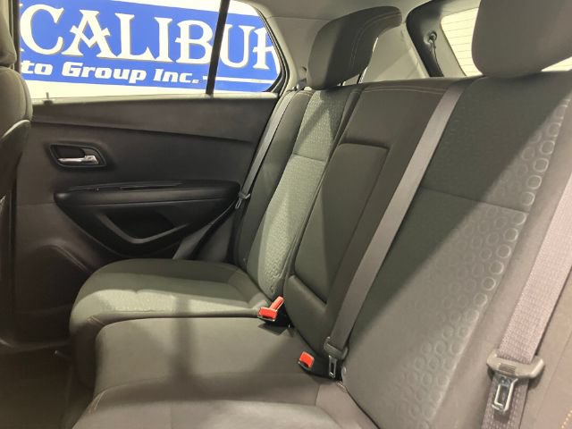 Used 2017 Chevrolet Trax LS FWD image 34