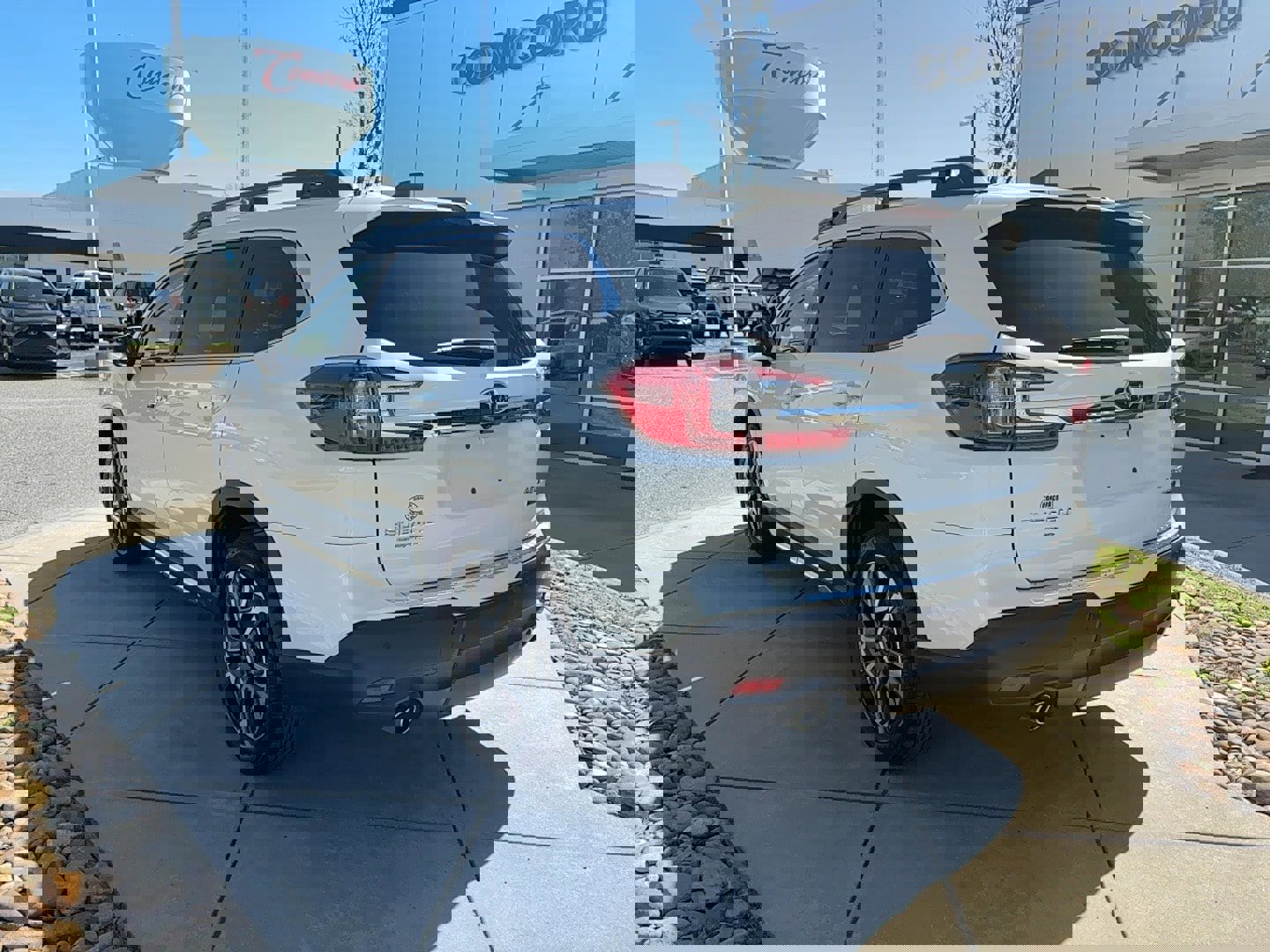 Certified 2026 Subaru Ascent Touring image 8