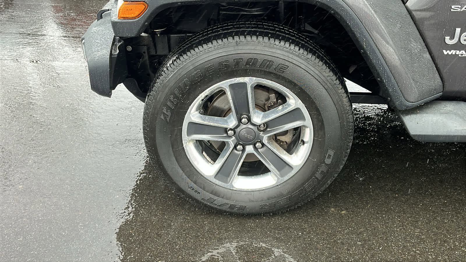 Used 2018 Jeep Wrangler Unlimited Sahara image 8