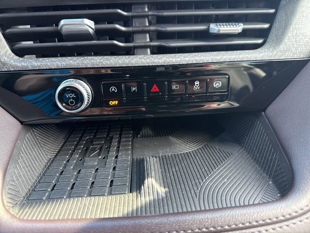 Used 2025 Ford Explorer Platinum w/ LUX Leather Package image 34