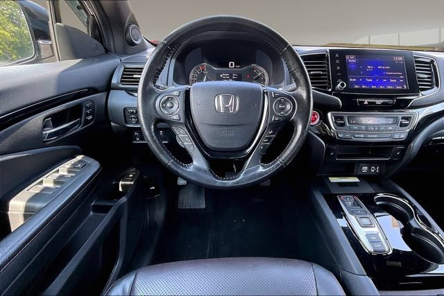 Certified 2022 Honda Ridgeline Black Edition image 8