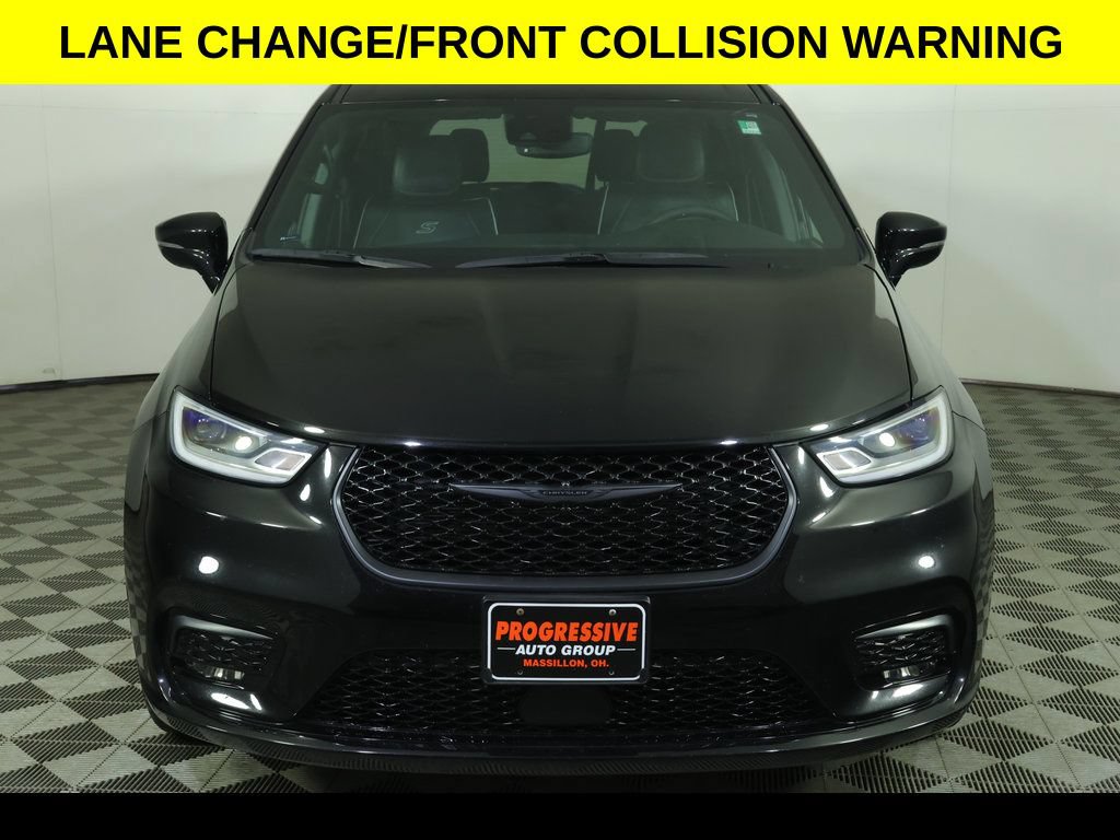 Used 2025 Chrysler Pacifica Limited FWD image 10