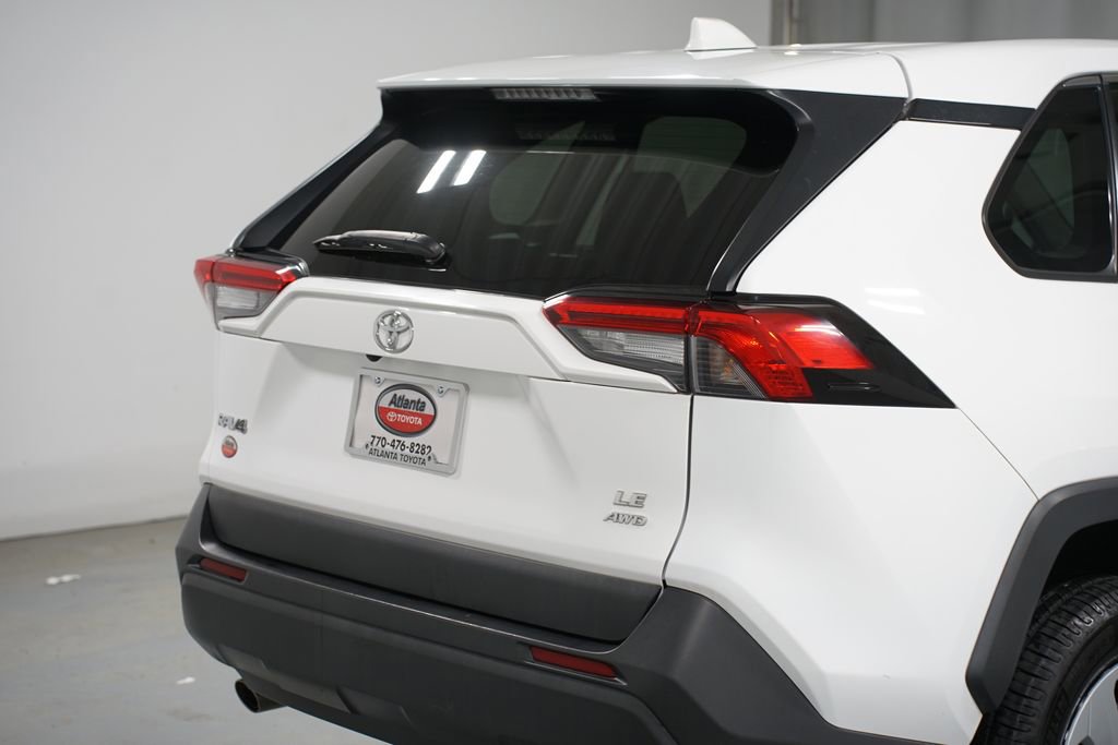Certified 2022 Toyota RAV4 LE image 9