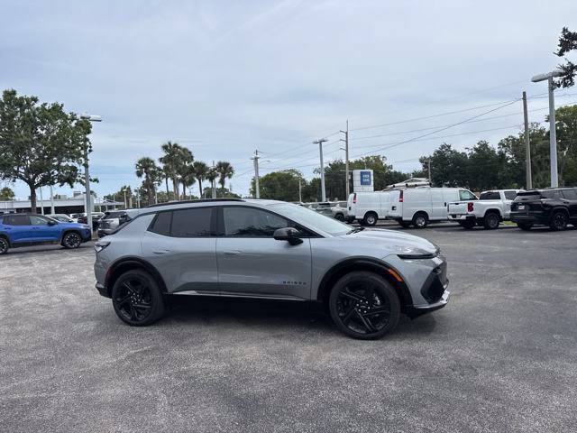 New 2025 Chevrolet Equinox EV RS w/ Active Safety Package 3 AWD/4WD image 18
