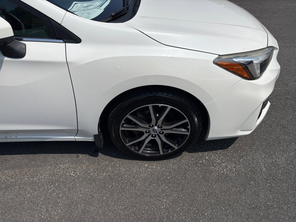 Used 2017 Subaru Impreza 2.0i Limited AWD/4WD image 29